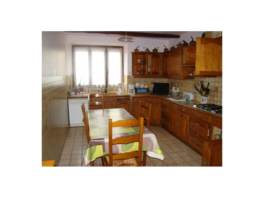 CORREZIENNE 150M&sup2; HOUSE WITH BARN 