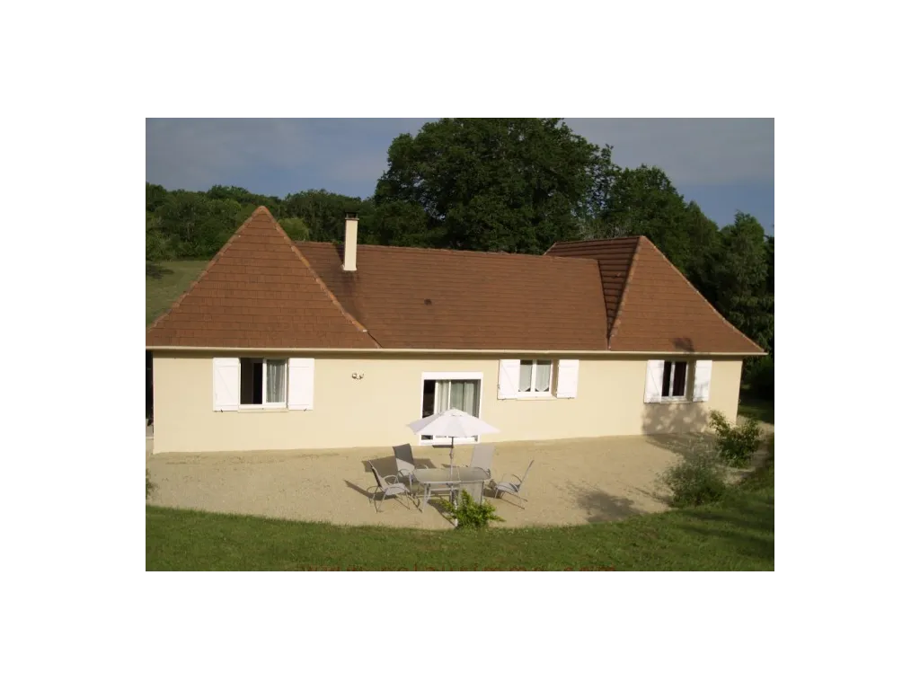  BEAUTIFUL BUNGALOW HOUSE ON HIS LAND OF 2821 M &sup2;