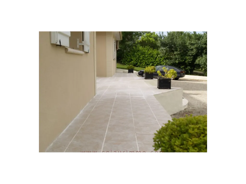  BEAUTIFUL BUNGALOW HOUSE ON HIS LAND OF 2821 M &sup2;