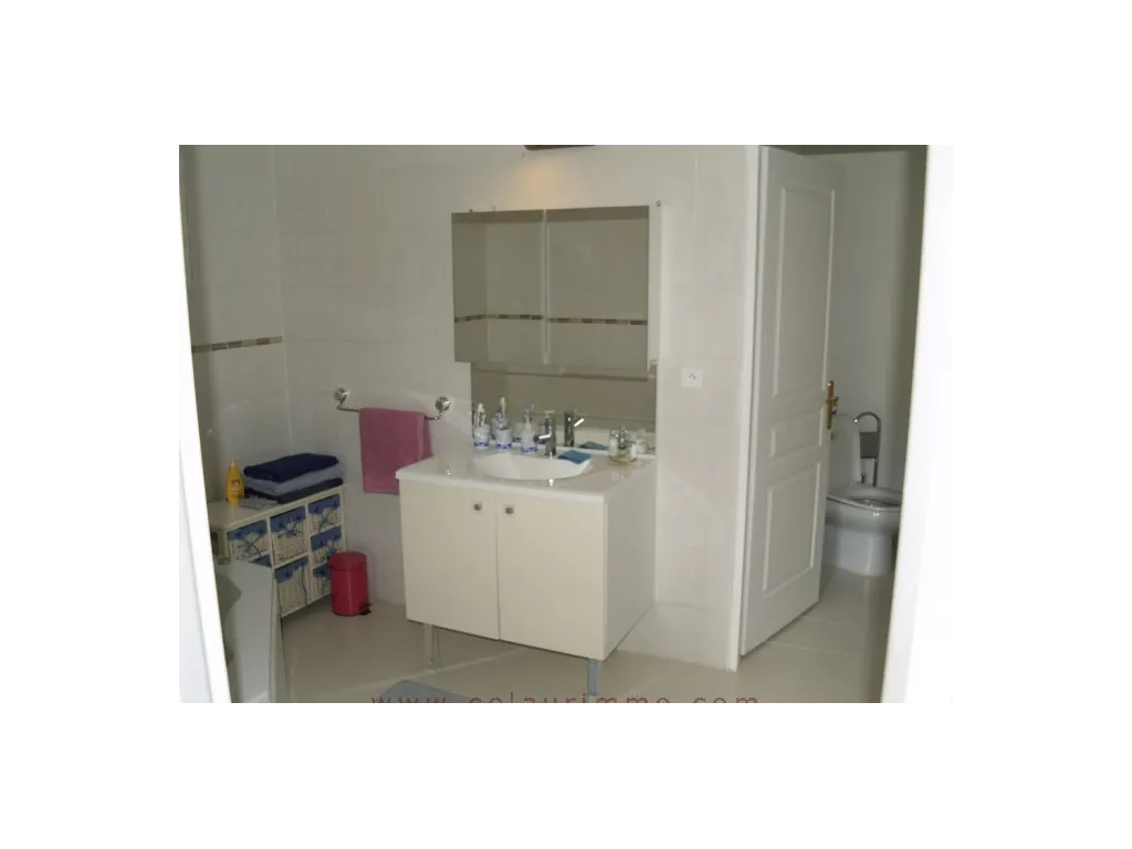  BEAUTIFUL BUNGALOW HOUSE ON HIS LAND OF 2821 M &sup2;