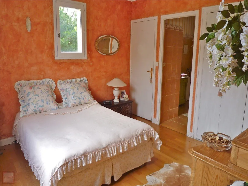 LOVELY COUNTRY HOUSE