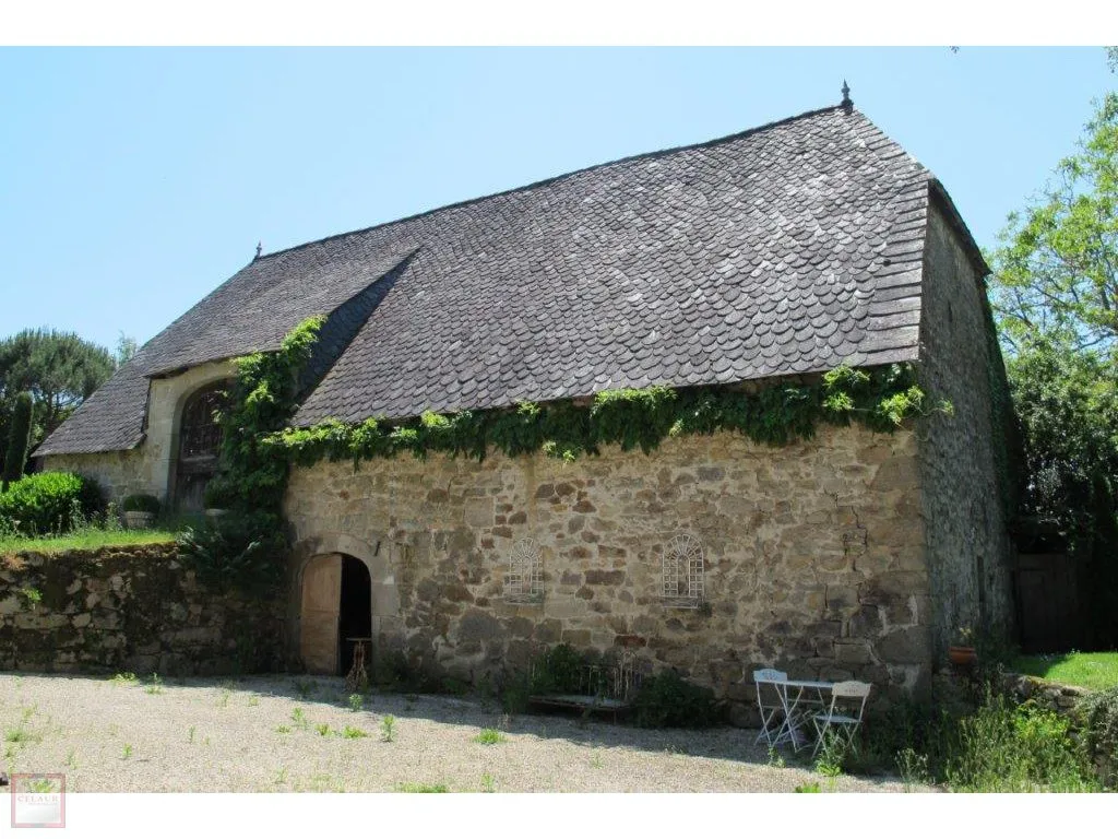 19TH CENTURY PROPERTY WITH LAND 4000 M&sup2;