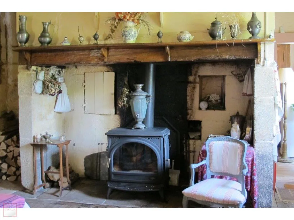 19TH CENTURY PROPERTY WITH LAND 4000 M&sup2;