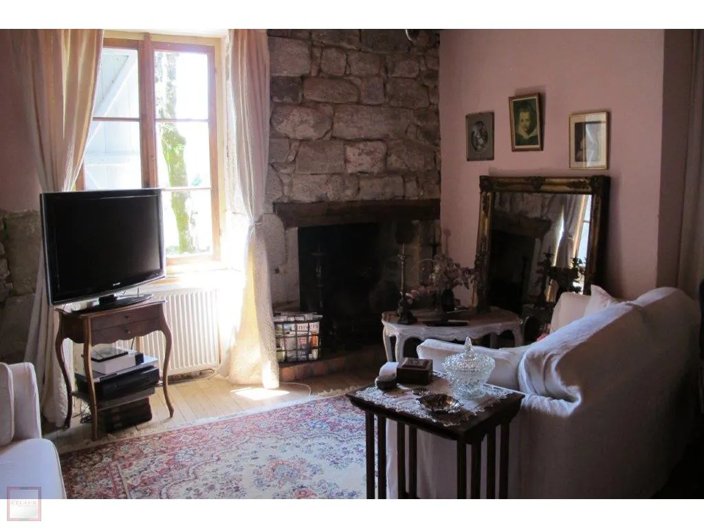 19TH CENTURY PROPERTY WITH LAND 4000 M&sup2;