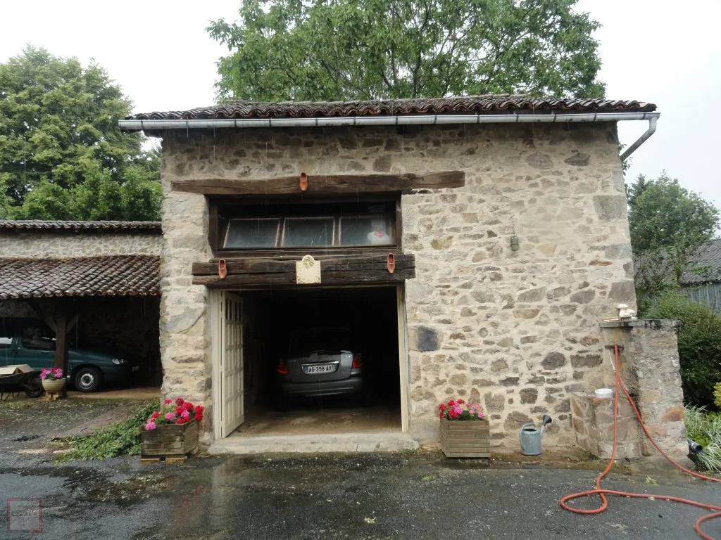 FARM WITH 13 HECTARES