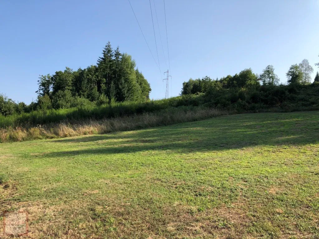 JOLI TERRAIN AU CALME