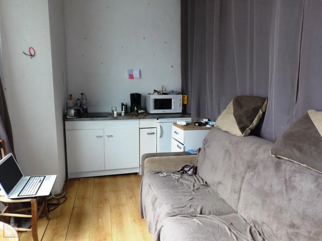 BUILDING TO BE SEIZED !