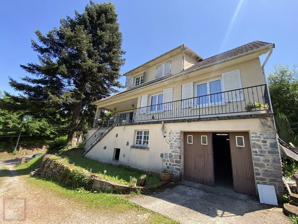 PAVILION ON BASEMENT WITH LAND