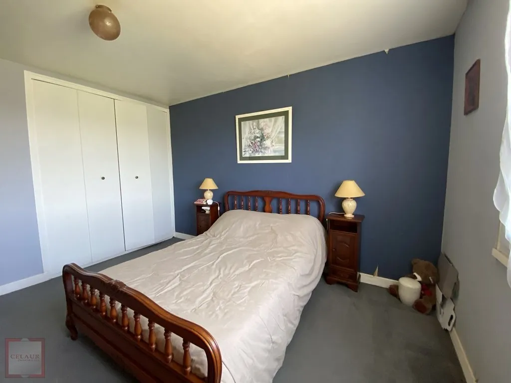 PAVILION ON BASEMENT WITH LAND