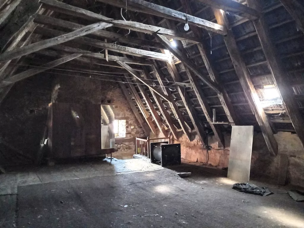 Maison de bourg en pierre