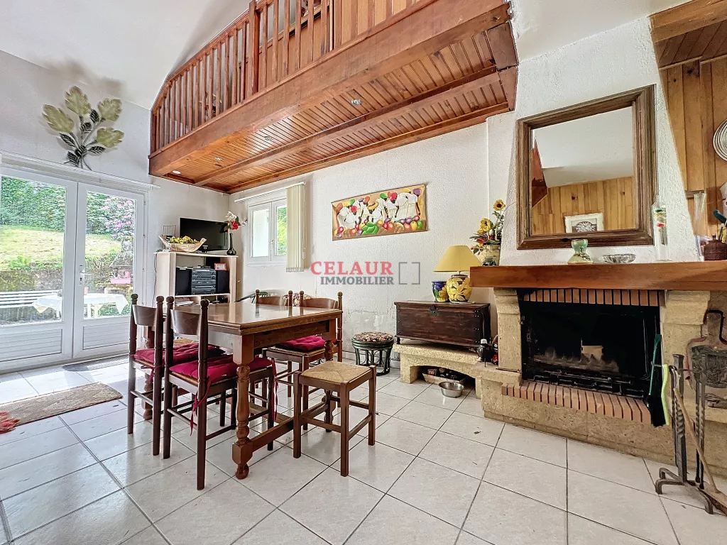 MAISON SUR LES HAUTEURS DE TULLE AVEC POTENTIEL LOCATIF