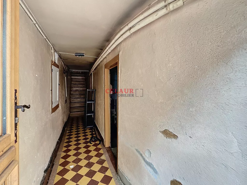 IMMEUBLE DE RAPPORT A RENOVER