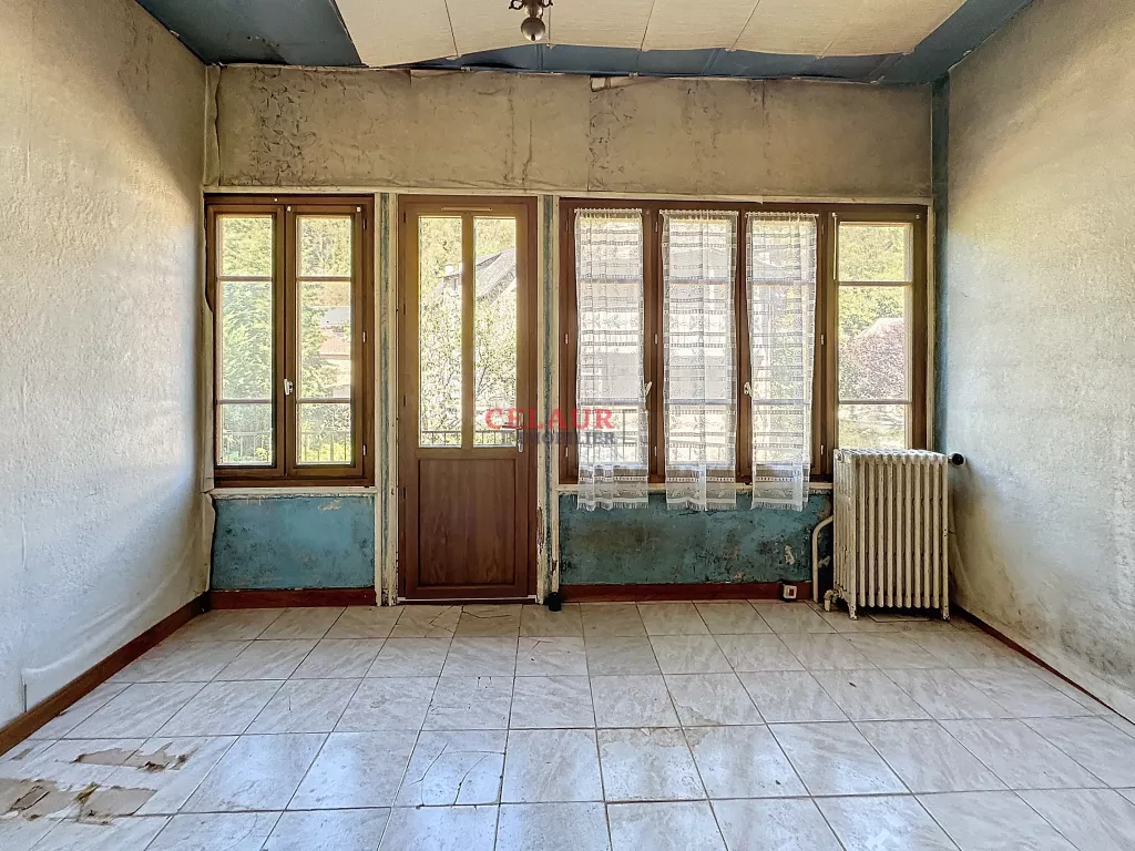 IMMEUBLE DE RAPPORT A RENOVER