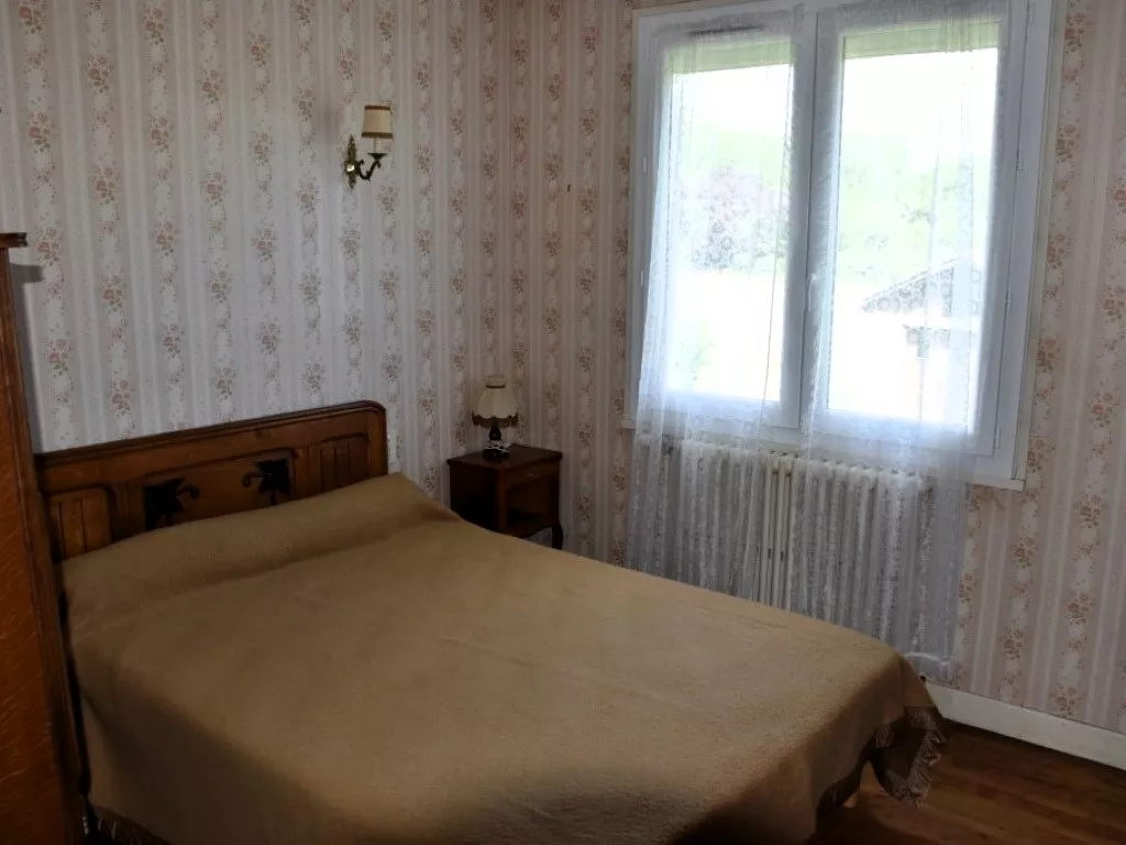 MAISON SUR SOUS-SOL ANNEES 70