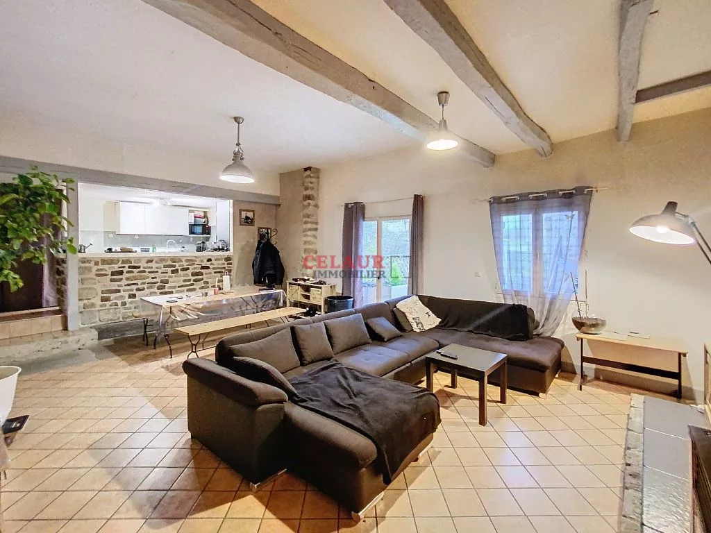 MAISON DE CARACTERE AVEC 5 CHAMBRES 10 MN DE BEAULIEU