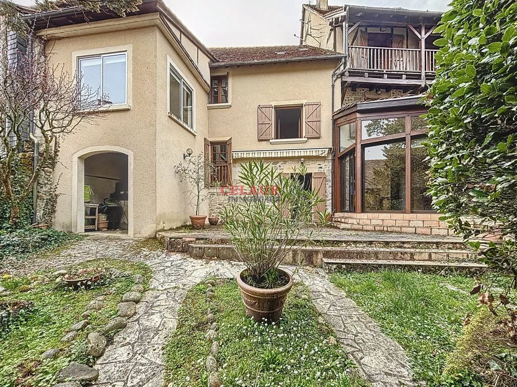 SET OF 2 HOUSES WITH GARDEN VIEW OF THE DORDOGNE