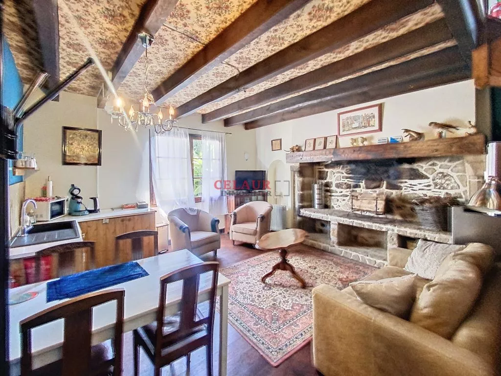 MAISON DE VILLE AVEC LOCAL EN REZ-DE-CHAUSSEE