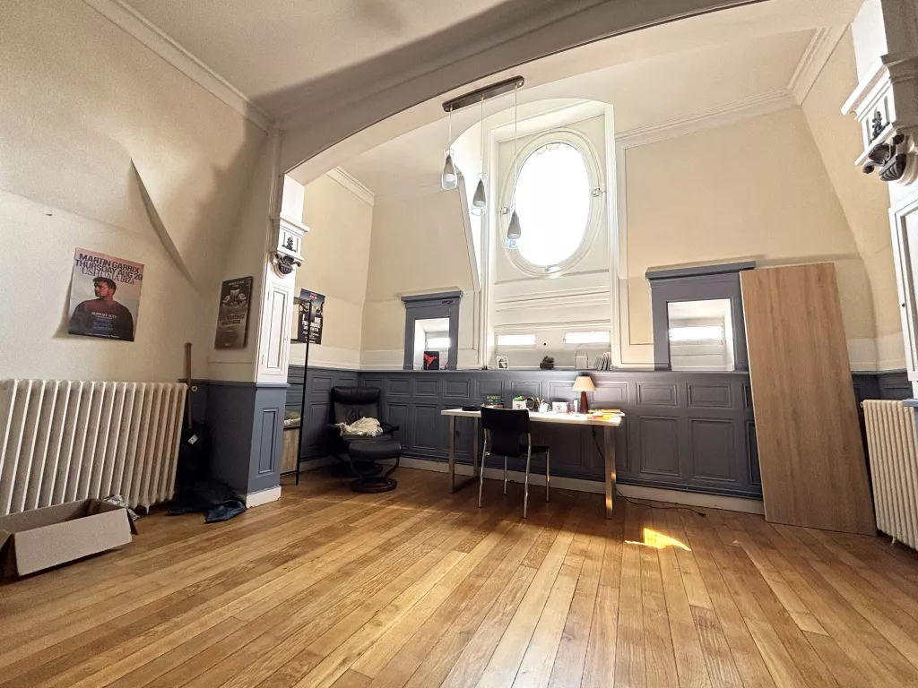 Appartement ancien dans une petite copropri&eacute;t&eacute;