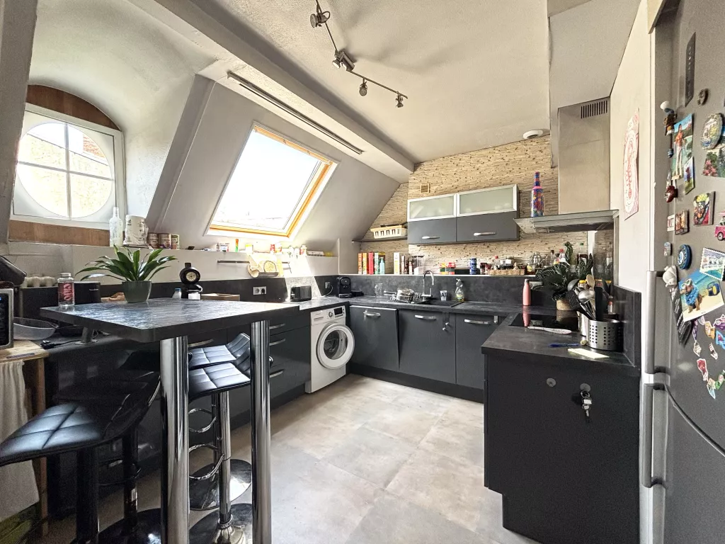 Appartement ancien dans une petite copropri&eacute;t&eacute;