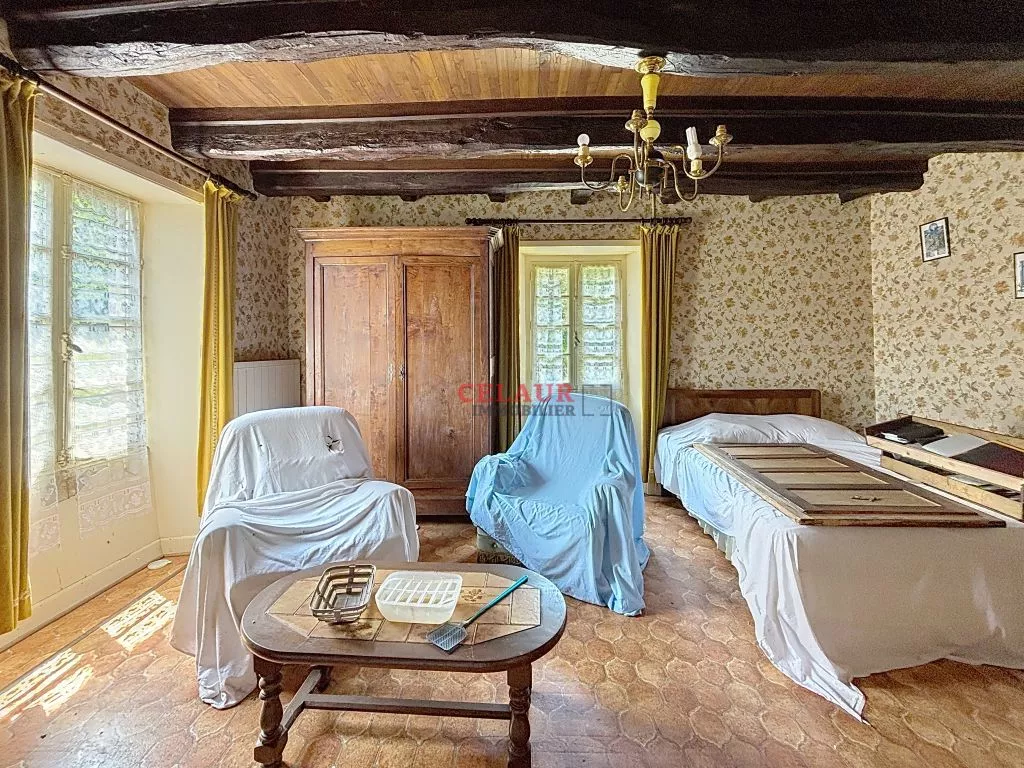 MAISON EN PIERRE AVEC DEPENDANCE SUR 1770 M&sup2; DE TERRAIN
