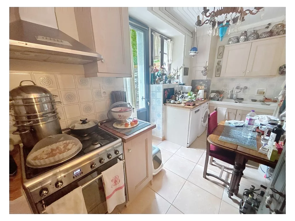 Tr&egrave;s jolie maison en pierre
