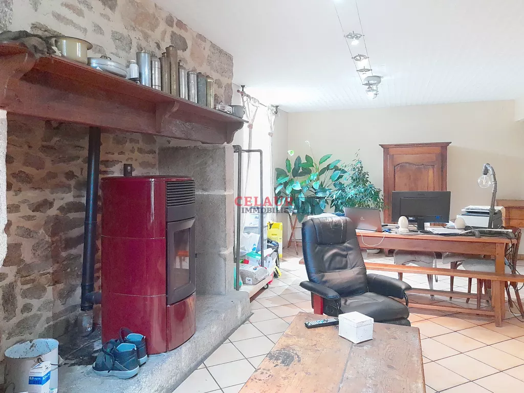 Maison familiale &agrave; finir de r&eacute;nover