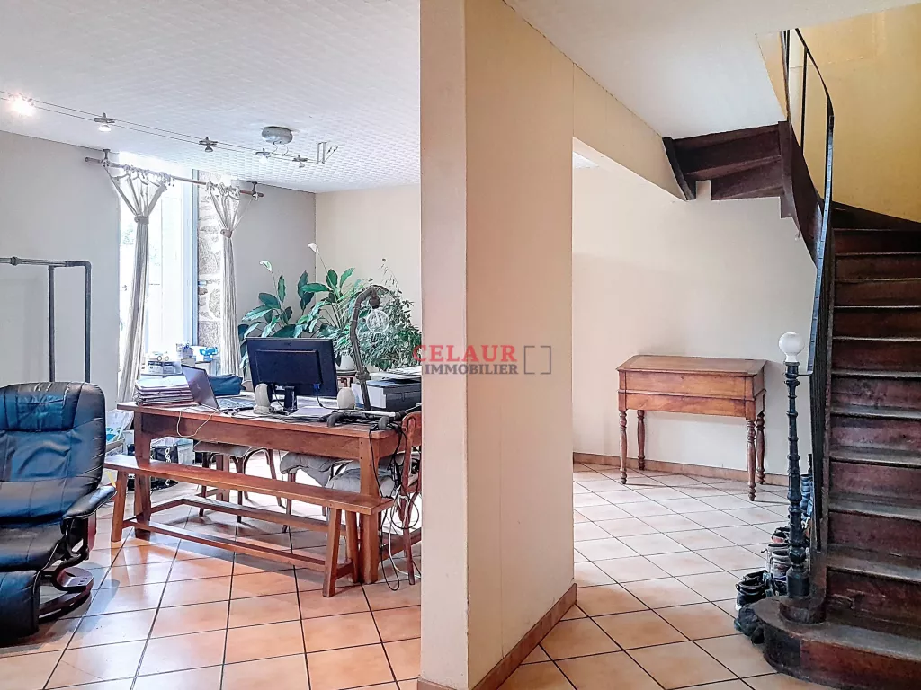 Maison familiale &agrave; finir de r&eacute;nover