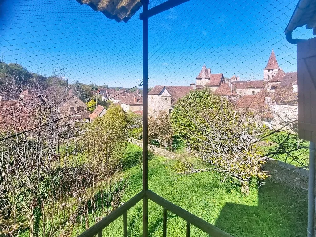 Maison de caract&egrave;re  en pierre &agrave; r&eacute;nover