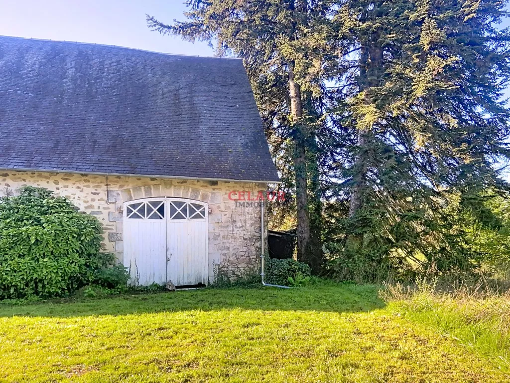 Maison de ma&icirc;tre sur plus de 7 hectares