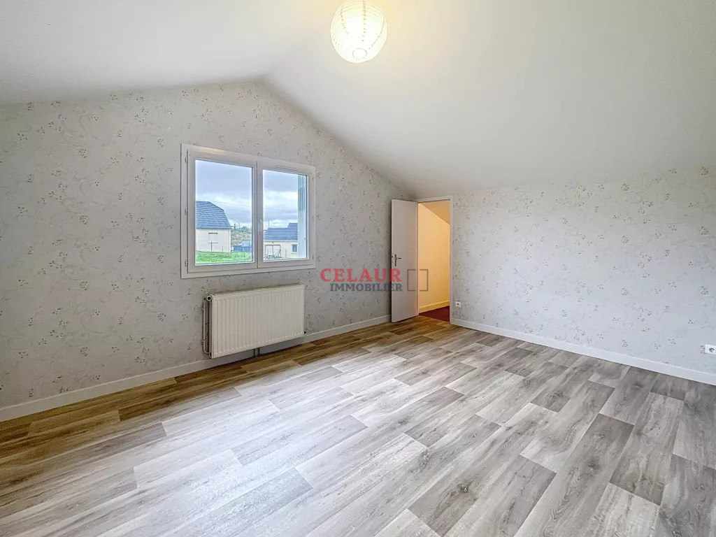 MAISON FAMILIALE 160 M&sup2; AVEC TERRAIN ET VUE D&Eacute;GAG&Eacute;E