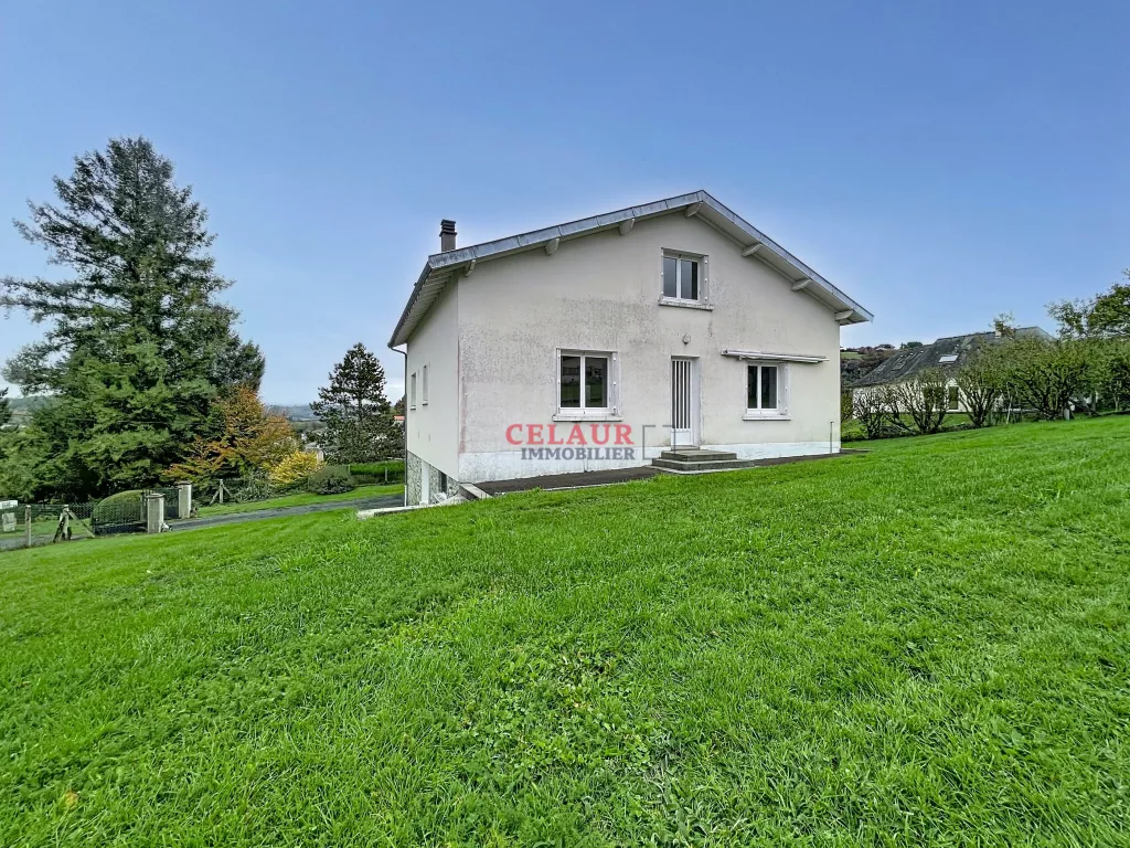 MAISON FAMILIALE 160 M&sup2; AVEC TERRAIN ET VUE D&Eacute;GAG&Eacute;E