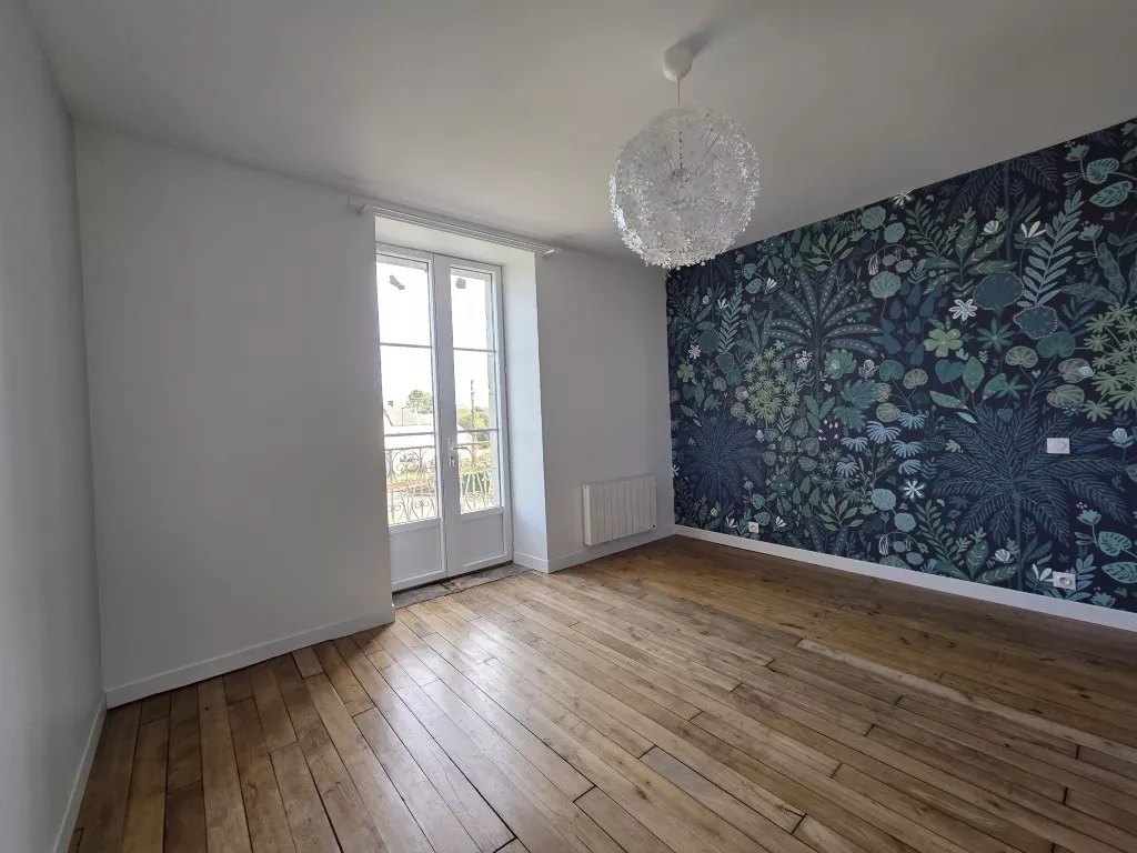 MAISON FAMILIALE AVEC D&Eacute;PENDANCE