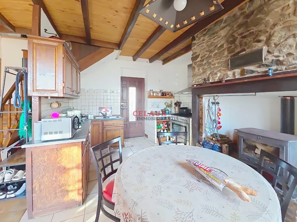 MAISON AU C&OElig;UR DU BOURG