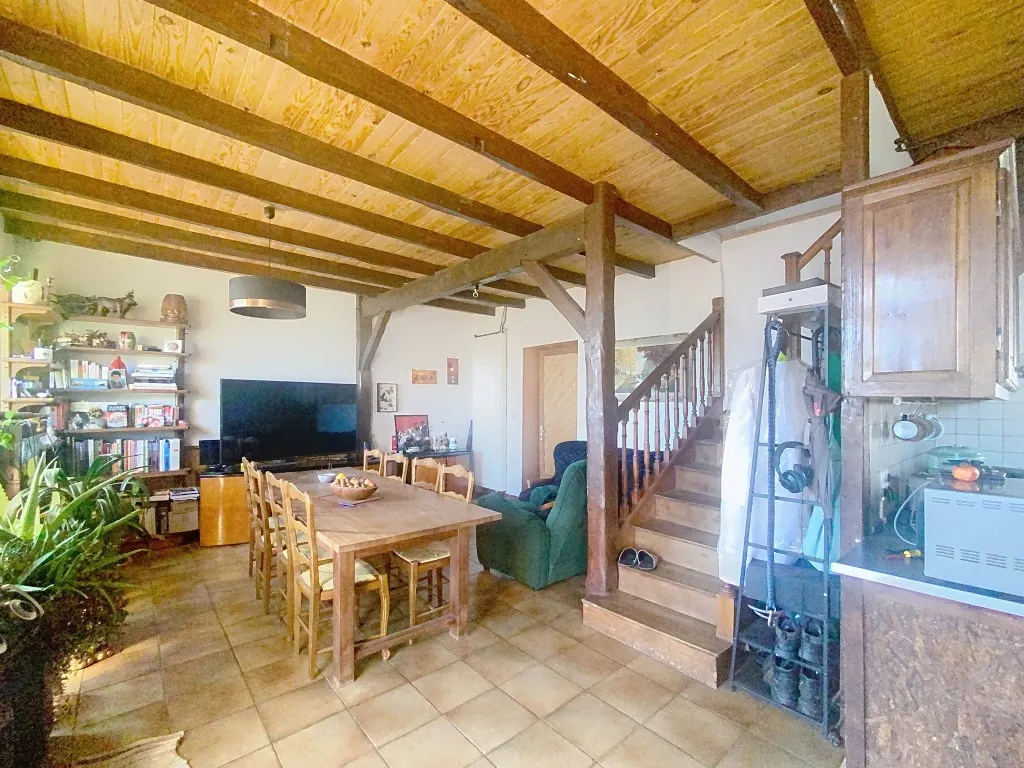 MAISON AU C&OElig;UR DU BOURG