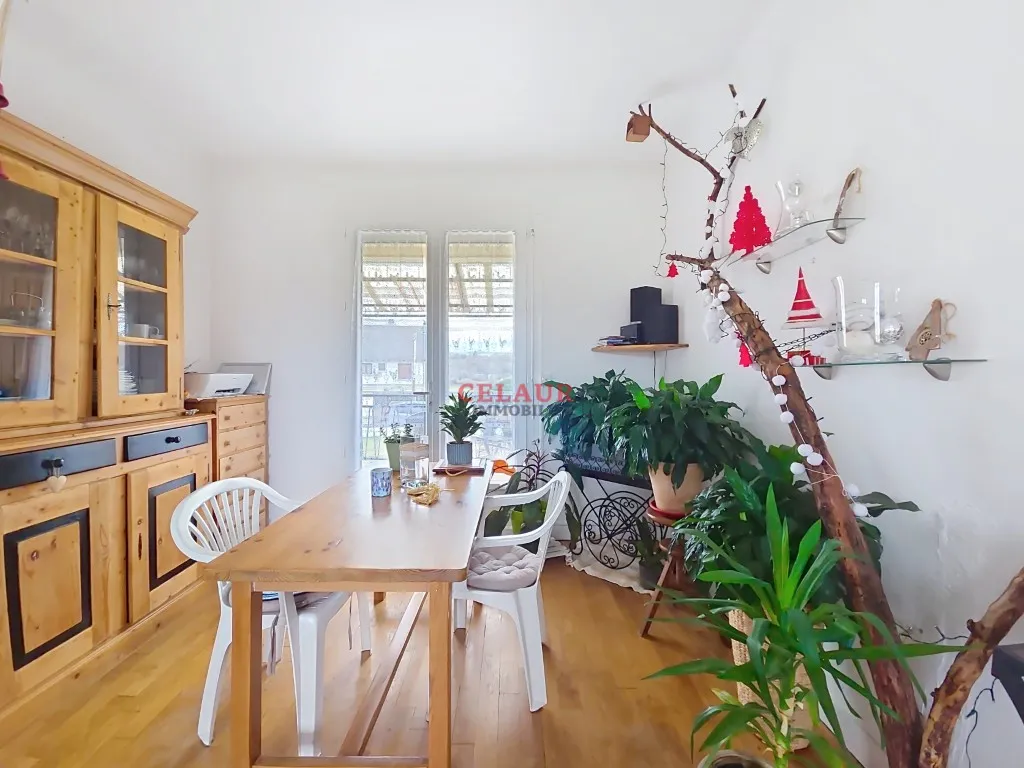 MAISON AVEC TERRASSE ET JARDIN