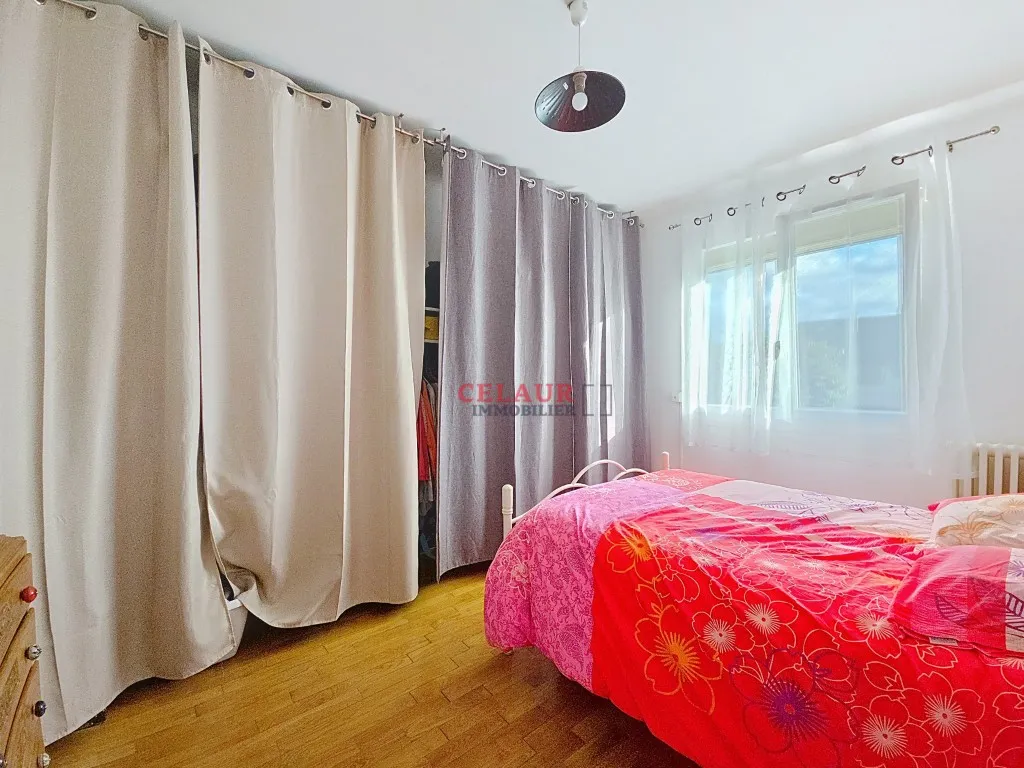 MAISON AVEC TERRASSE ET JARDIN