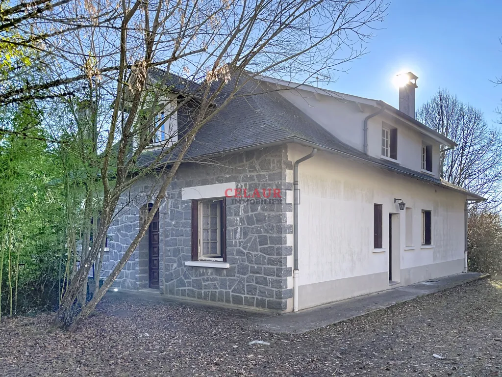 MAISON DE CARACT&Egrave;RE EN PIERRE &Agrave; R&Eacute;NOVER