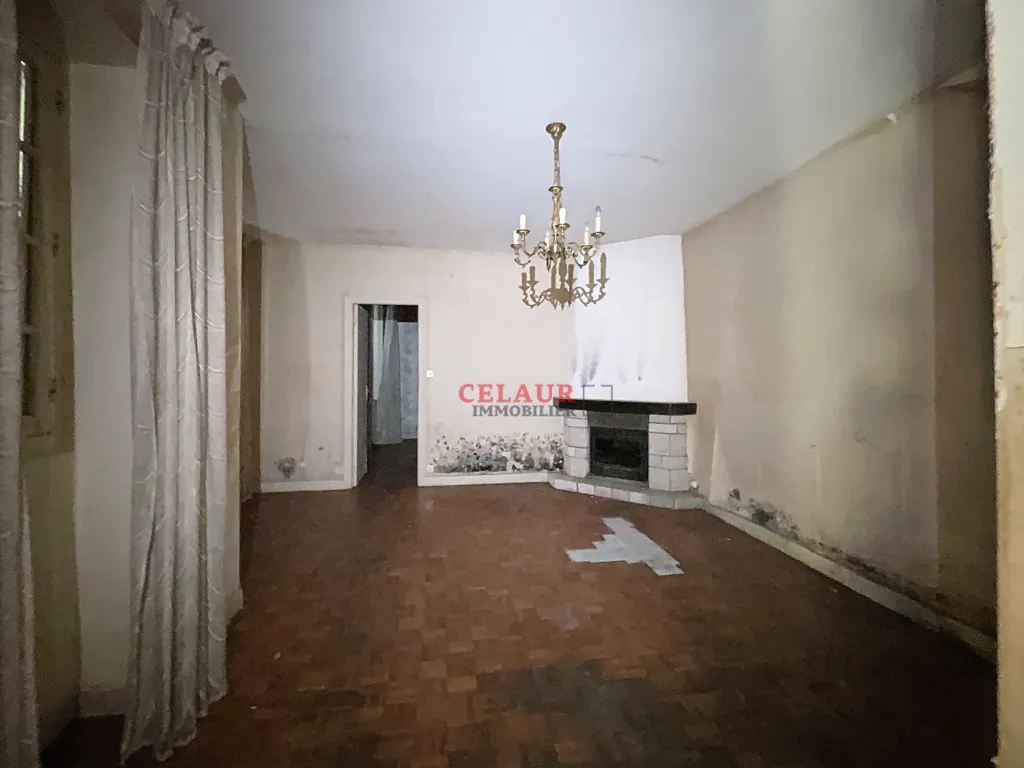 MAISON DE CARACT&Egrave;RE EN PIERRE &Agrave; R&Eacute;NOVER