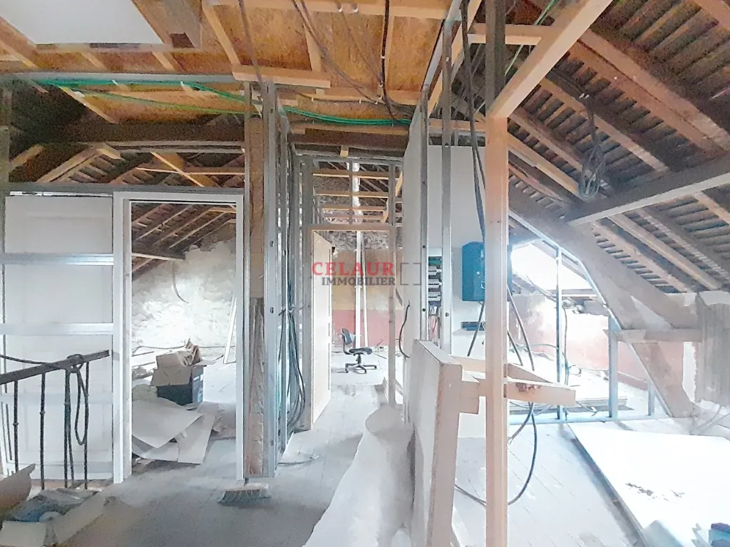 MAISON FAMILIALE AVEC D&Eacute;PENDANCE