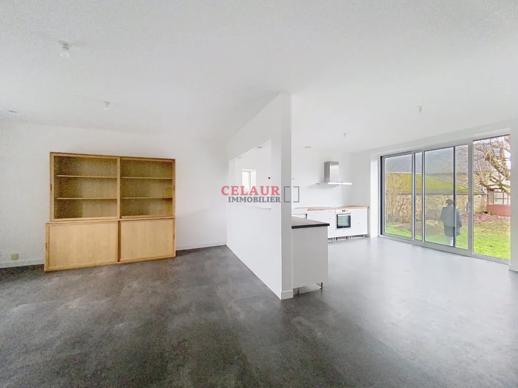 MAISON FAMILIALE AVEC D&Eacute;PENDANCE