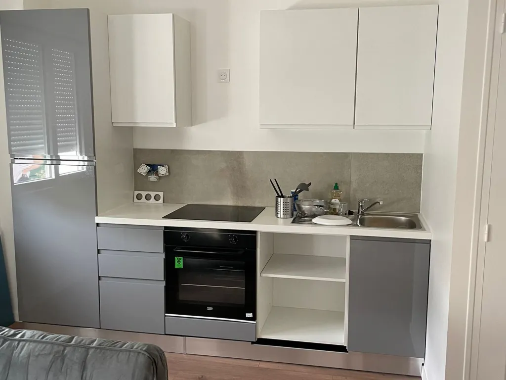 APPARTEMENT MEUBL&Eacute;