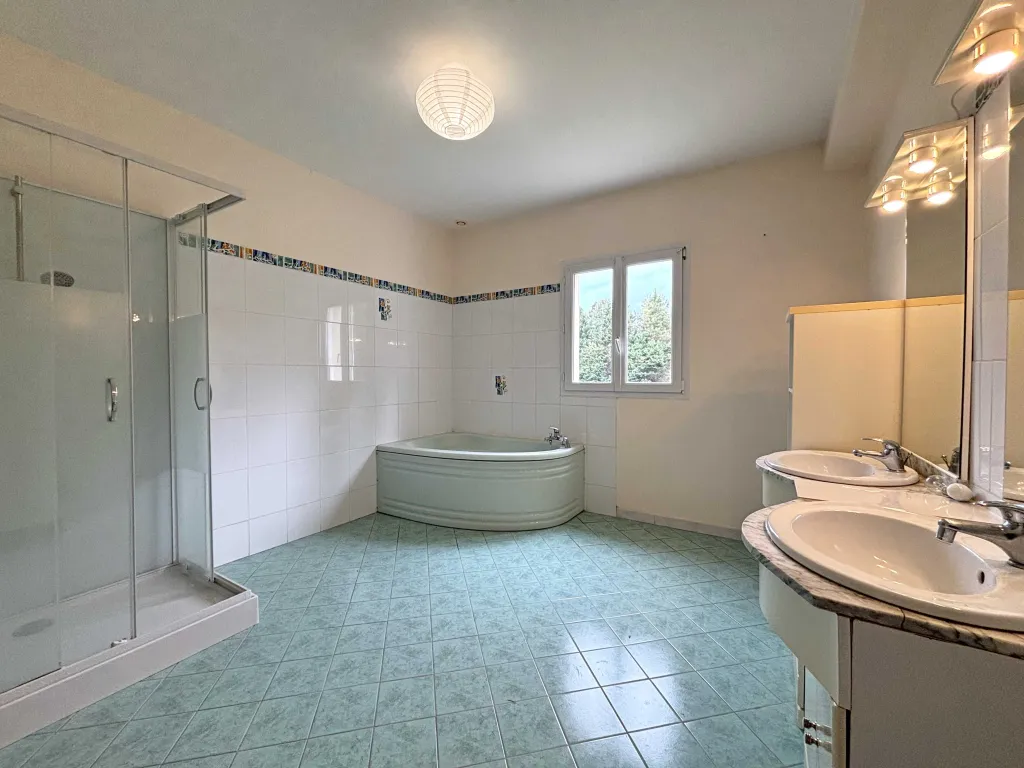 Grande maison familiale avec jardin &agrave; Limoges