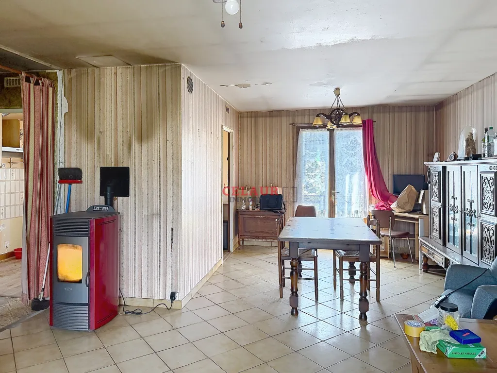 Maison &agrave; fort potentiel