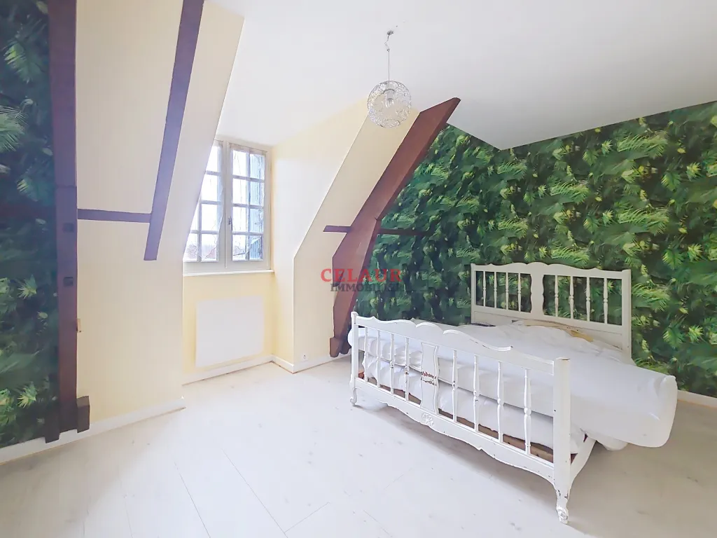 Maison de 6 pi&egrave;ces de 186 m&sup2; &agrave; Lubersac