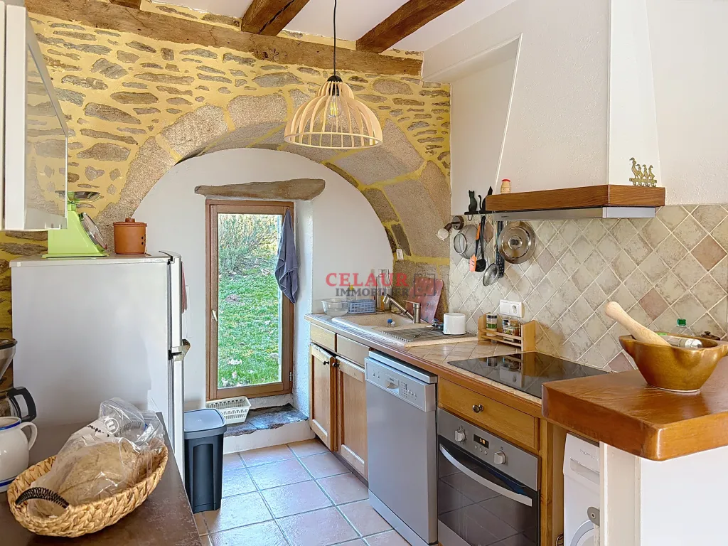 Maison en pierre r&eacute;nov&eacute;e