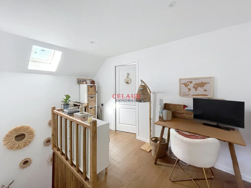 MAISON PIERRE R&Eacute;NOV&Eacute;E AVEC VUE