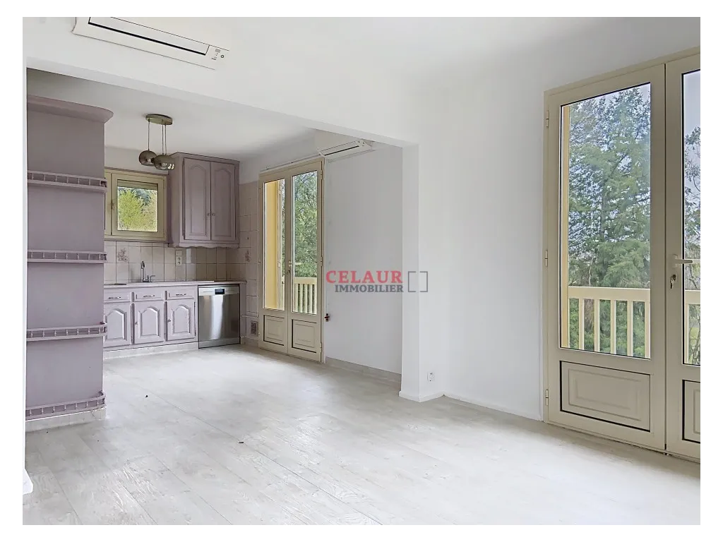 APPARTEMENT SPACIEUX SUR LES HAUTEURS DE TULLE