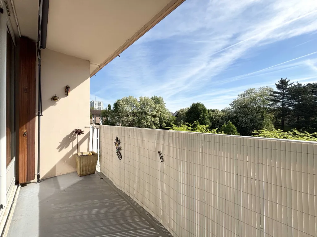 Appartement traversant avec loggia