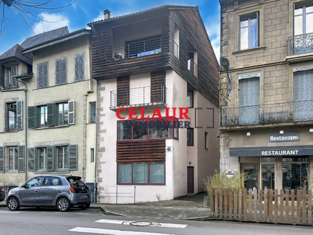 IMMEUBLE DE RAPPORT SUR LES QUAIS