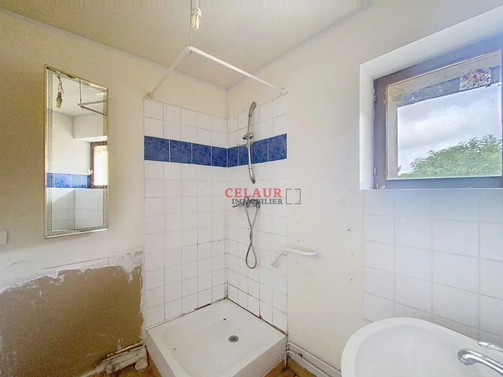 JOLIE MAISON EN PIERRES